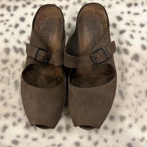 MEPHISTO, BROWN, MARY JANE'S, NOT WORN ALOT, SLIGHTLY WORN SIZE 8
